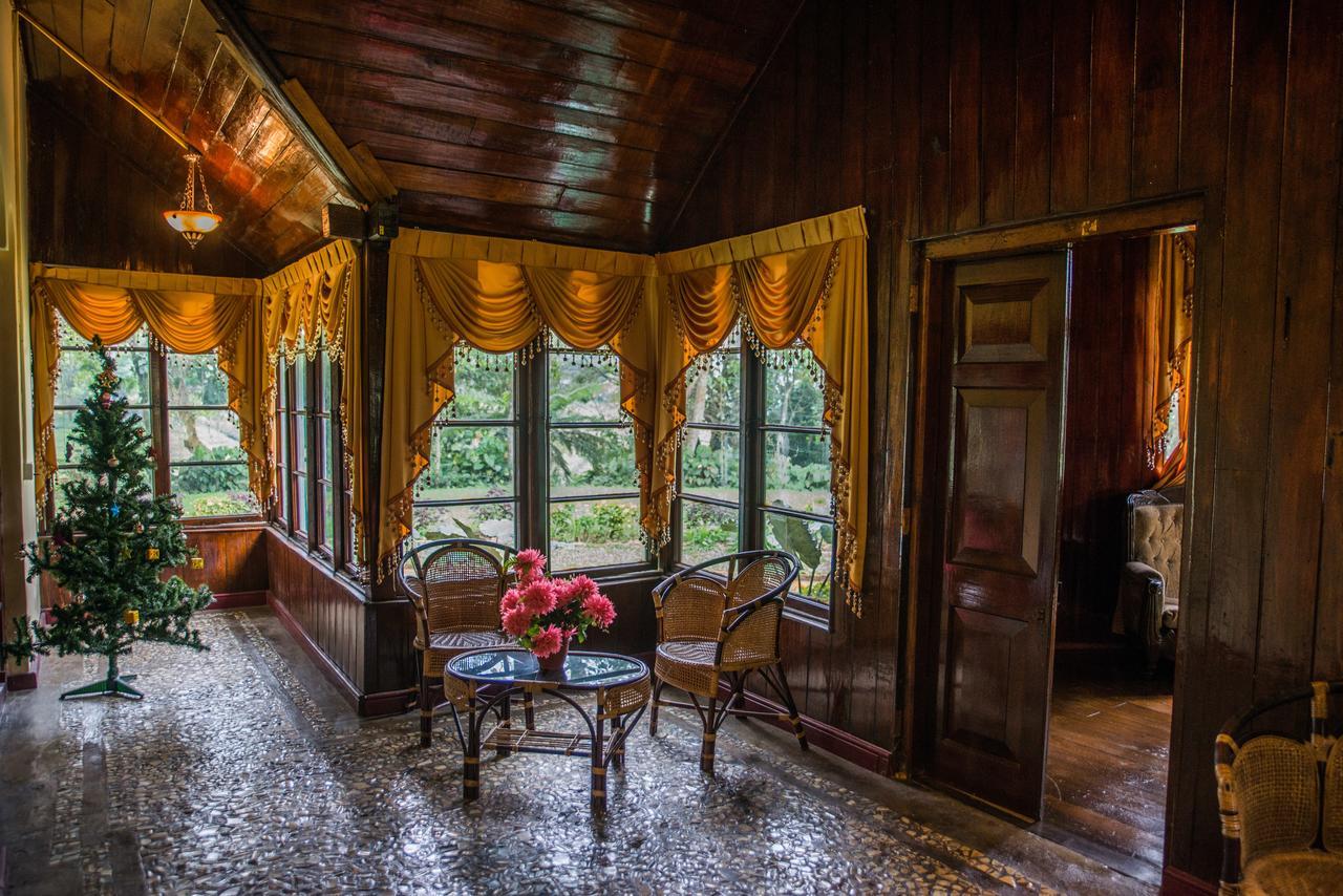 Royal Majesty Bungalow Hatton Exteriör bild