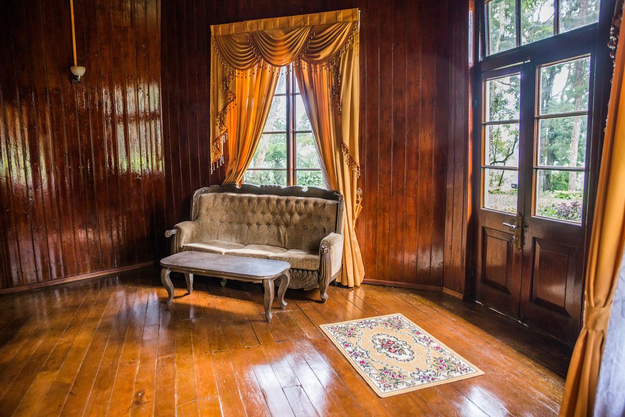 Royal Majesty Bungalow Hatton Exteriör bild
